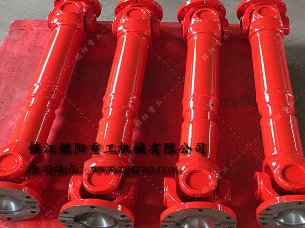 新式整體叉頭式萬向聯(lián)軸器是冶金、軋鋼等機械設(shè)備的優(yōu)選傳動件-萬向聯(lián)軸器